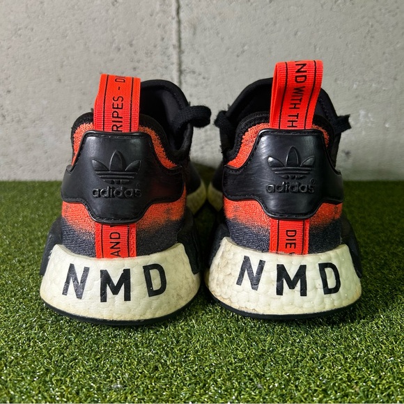 Adidas Boost NMD R1 J Core G27951 Lace Up Sneakers Shoes Men’s 6.5 Women’s 7.5 - Picture 4 of 8